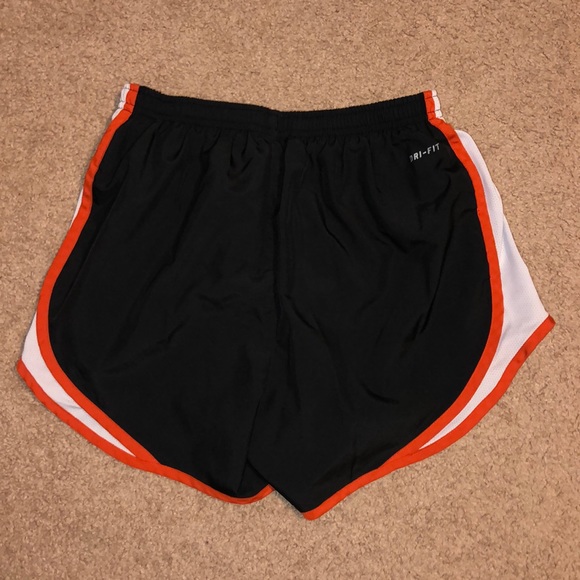 Nike shorts - Picture 2 of 3